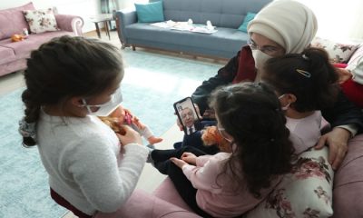 Cumhurbaşkanı Recep Tayyip Erdoğan’ın eşi Emine Erdoğan, sevgi evindeki çocukları ziyaret etti