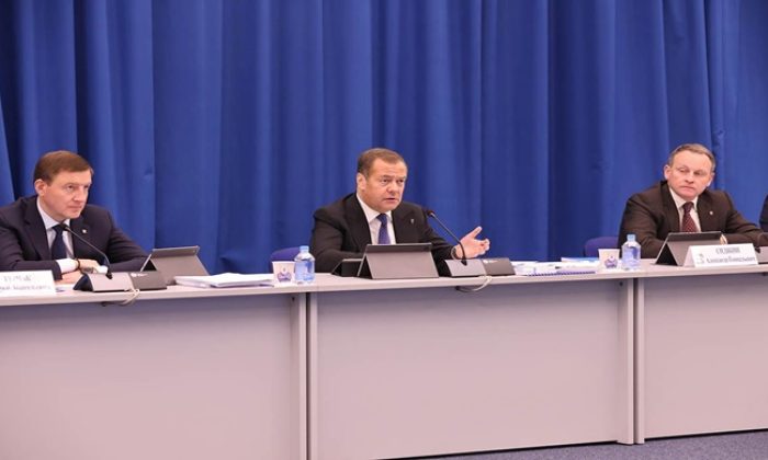 Dmitry Medvedev: Halkın “Birleşik Rusya” programının uygulanmasının başarısı, ülkenin bir bütün olarak başarısıdır