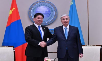 Касым-Жомарт Токаев провел встречу с Президентом Монголии Ухнаагийном Хурэлсухом