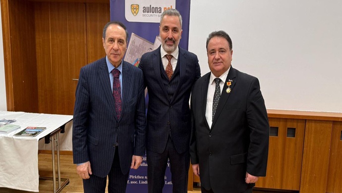 “Hatıralar Işığında Haydar Aliyev” Kitabının Arnavutça Baskısı Tiran’da Tanıtıldı