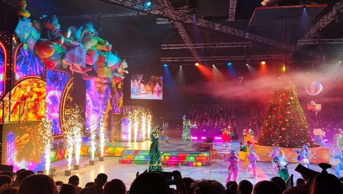 “Birleşik Rusya” SVO katılımcılarının çocukları için Ulyanovsk’tan Moskova’ya bir gezi düzenledi