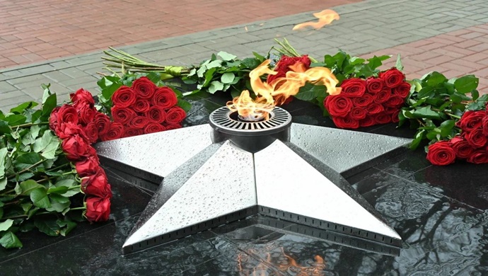 Birleşik Rusya ve Gazprom’un desteğiyle tatil kenti Soçi’nin Golovinka köyünde Ebedi Ateş yakıldı