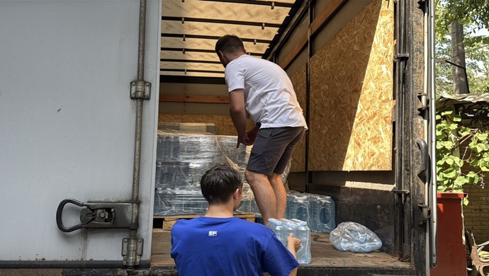 Birleşik Rusya, İnguşetya, Çeçenistan ve Vladimir bölgesinden DPR’ye içme suyu gönderdi