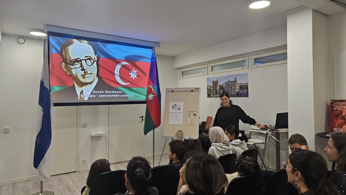 Helsinkidə azyaşlı soydaşlarımıza milli musiqimizə həsr olunan dərs keçirilib