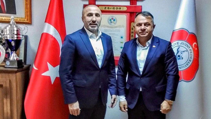 Bekir Ayaz, Judo Federasyonu Başkanı Sezer Huysuz ile Bir Araya Geldi