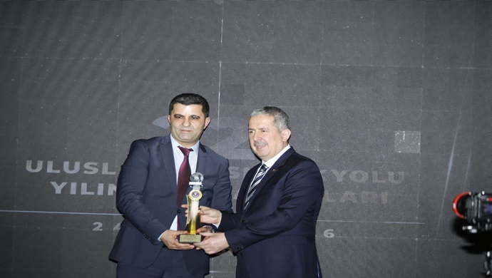 ENERJİ VE ELEKTRİK ALTYAPISINDA GÜVENİN ADI: HÜSNÜ ÇELİK’E ULUSLARARASI İPEKYOLU’NDAN ONUR ÖDÜLÜ 