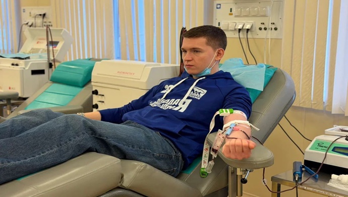 Kazan’da, Birleşik Rusya Genç Muhafızları aktivistleri ve üniversite öğrencileri kan bağışı kampanyasına katıldı.