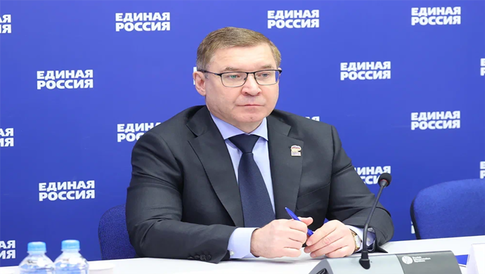 Vladimir Yakushev: Modern Rus gazeteciliği olayları anlaşılır kılıyor, anlamları netleştiriyor ve kamuoyu diyaloğunu açık hale getiriyor